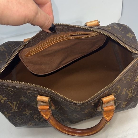 Louis Vuitton 30 Speedy Satchel - Picture 9 of 14